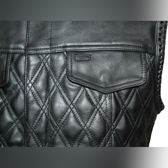 MEN PADDED HUNT CLUB STYLE BLACK STITCHED MOTORCYCLE CONCEAL CARRY LEATHER VEST - Picture 4 of 7